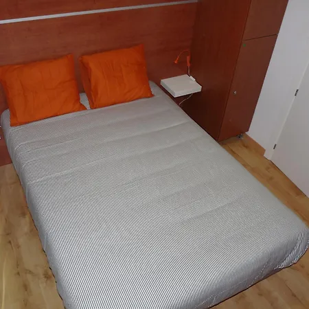 Hostel Chinitas Urban *