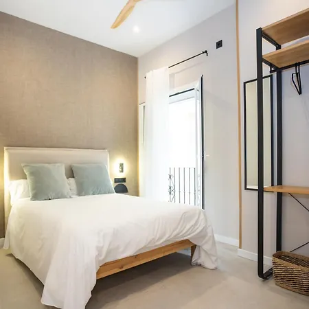 Chinitas Urban Hostel *